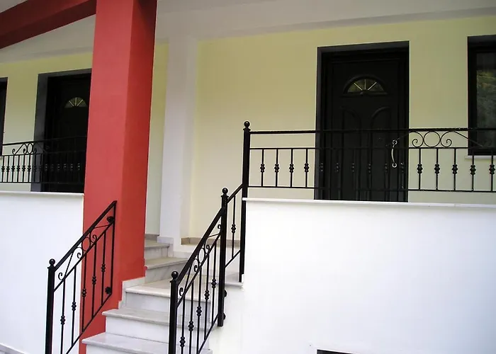 Golden * Chrysi Ammoudia